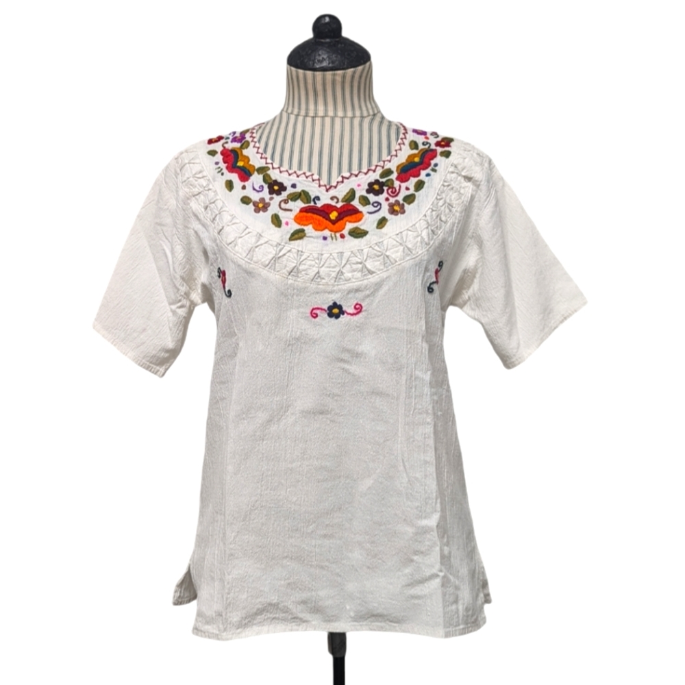 Latin American Embroidered Floral Top - Picture 2 of 7